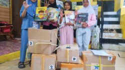 Antusias Anak TBM Lentera Pustaka Saat Menerima Bantuan 1.000 Buku Bermutu dari Perpusnas RI