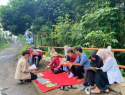 Lakukan Apapun yang Disenangi di Taman Bacaan