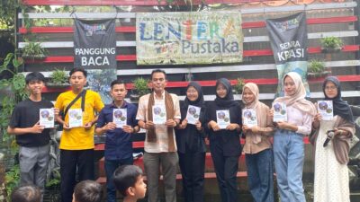 31 Relawan TBM Lentera Pustaka Luncurkan Buku Kisah Nyata untuk Literasi