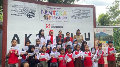 Dukung Gerakan Literasi, Bank Sinarmas Salurkan CSR Tahun 2025 ke TBM Lentera Pustaka