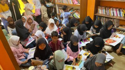 Jangan Buang Waktu untuk Kemarahan dan Dendam, Lebih Baik Baca Buku