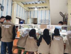 Relawan TBM: Makannya di Warteg, Kiprahnya Menyalakan Harapan dalam Senyap