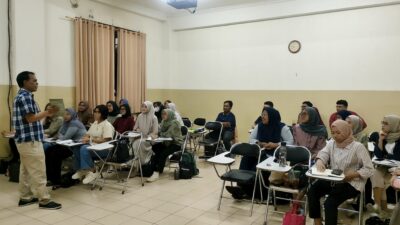 Catatan Literasi: Belajar Merangkai Nilai Mengajar Mengukir Jiwa