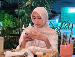 Selamat Ulang Tahun ke-19 Farah