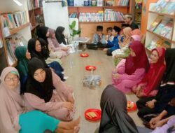 Ngaji Bareng Yatim dan Jompo Binaan, Tradisi TBM Lentera Pustaka yang Tidak Ditinggalkan
