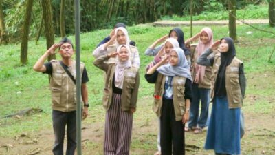 Relawan Taman Bacaan Hormat pada Alam, Kunjungi Situs Arca Domas Cibalay