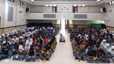 Membaca Adalah Perbuatan, Literasi Harus Lebih Egaliter