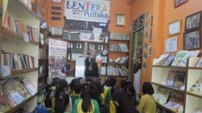 Catatan Literasi: Mengesankan Orang Lain Itu Melelahkan