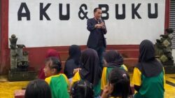 Aku dan Buku: Tidak Sempurna di Taman Bacaan