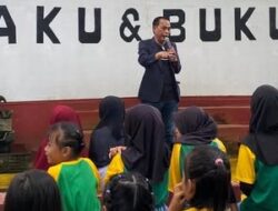 Aku dan Buku: Tidak Sempurna di Taman Bacaan
