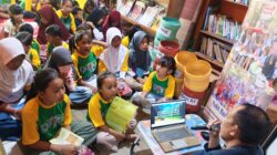 Di Taman Bacaan, Anak Adaptif Lebih Penting daripada Pintar