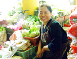 Kisah Filantropis: Tukang Sayur Bisa Donasi Rp. 7,7 Miliar, Uang Berguna untuk Bantu Orang Lain