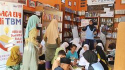 Tetap Tangguh di Taman Bacaan